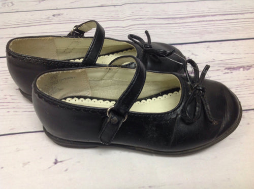 Circo Black Shoes