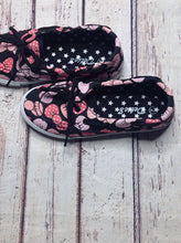 DELICATES Black & Pink Sneakers