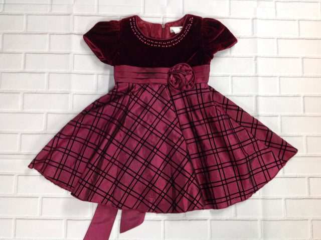 S. SQUARE MAROON & BLACK Dress