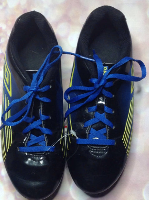 Umbro Black & Blue Cleats Size 1.5